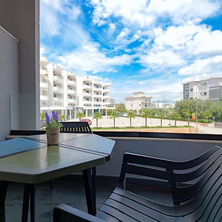 Hotel Kroi كساميل المظهر الخارجي الصورة