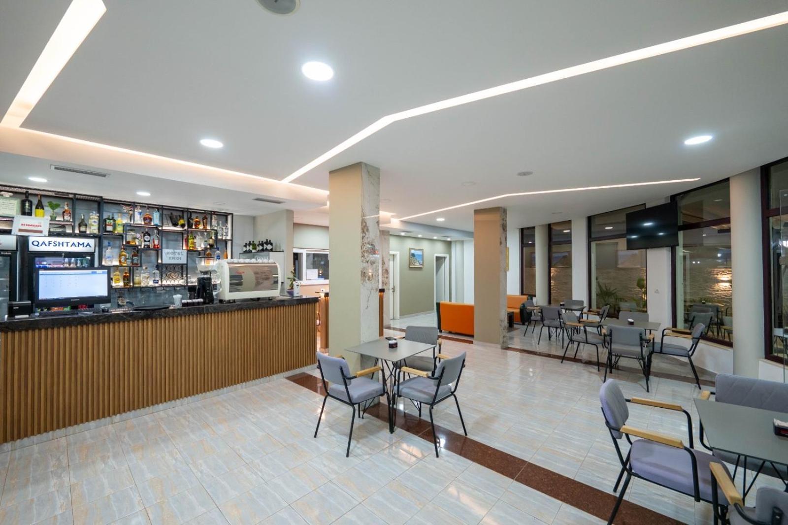 Hotel Kroi كساميل المظهر الخارجي الصورة
